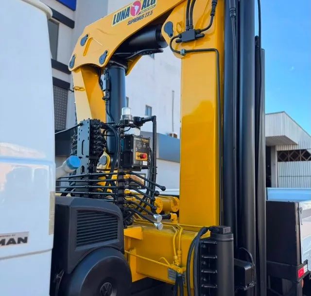 Vw 23-230 Worker 2014 6x2 Munck  - Foto 5