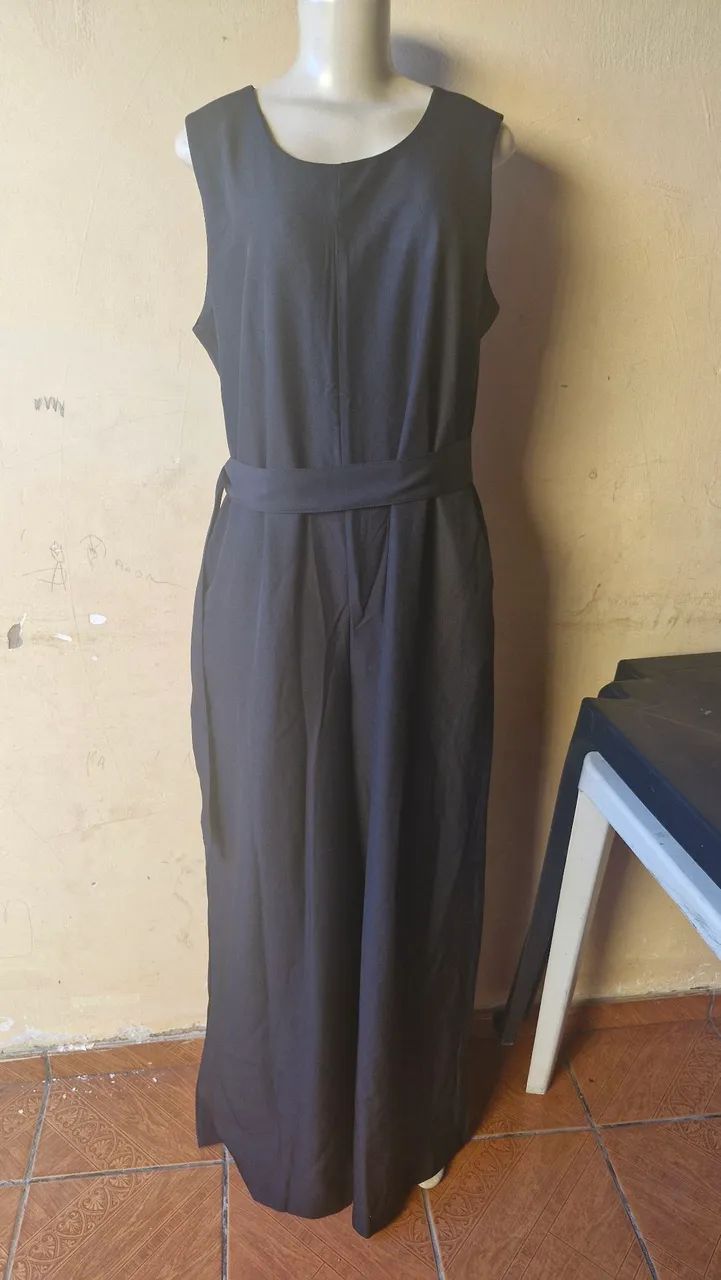 Macacão longo Plus Size veste GG 