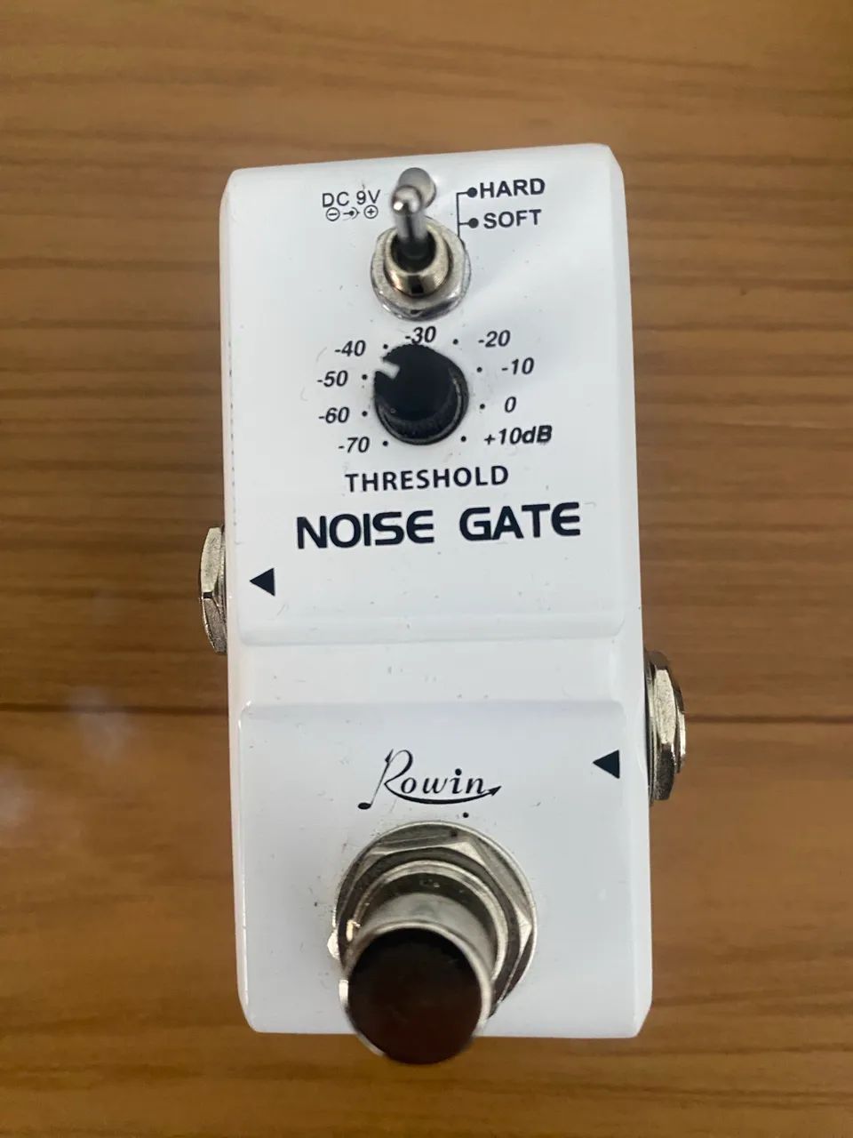 Pedal noise gate Rowin