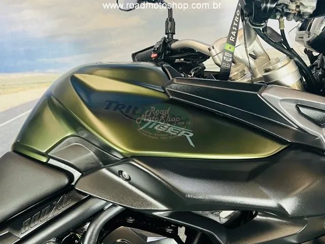TRIUMPH TIGER800XC マットカーキグリーンタンク(送料込) Tiger 800 XC 2015 - 1497565038 | OLX
