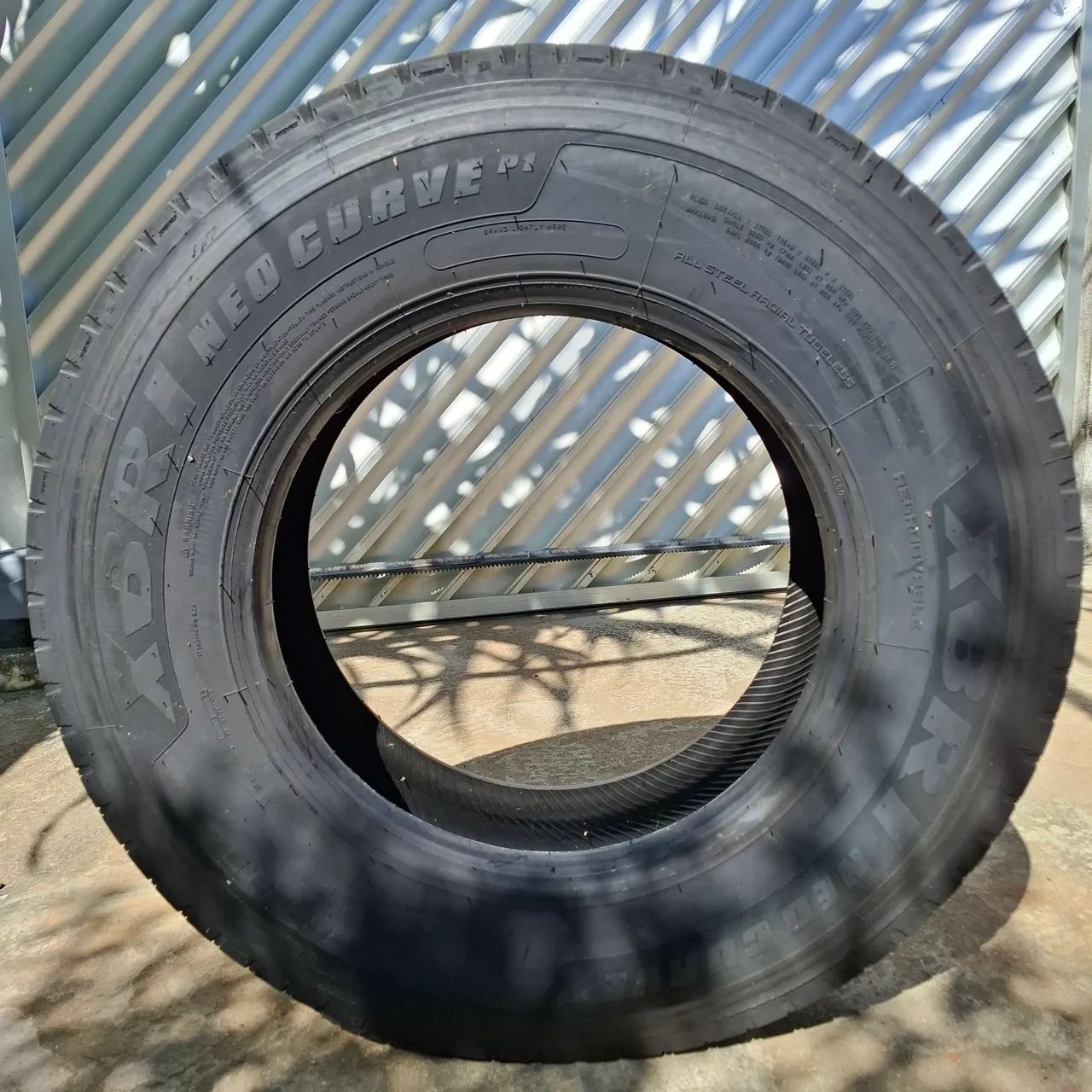 PNEUS 275/80R22,5 XBRI NEO CURVE  - Foto 3