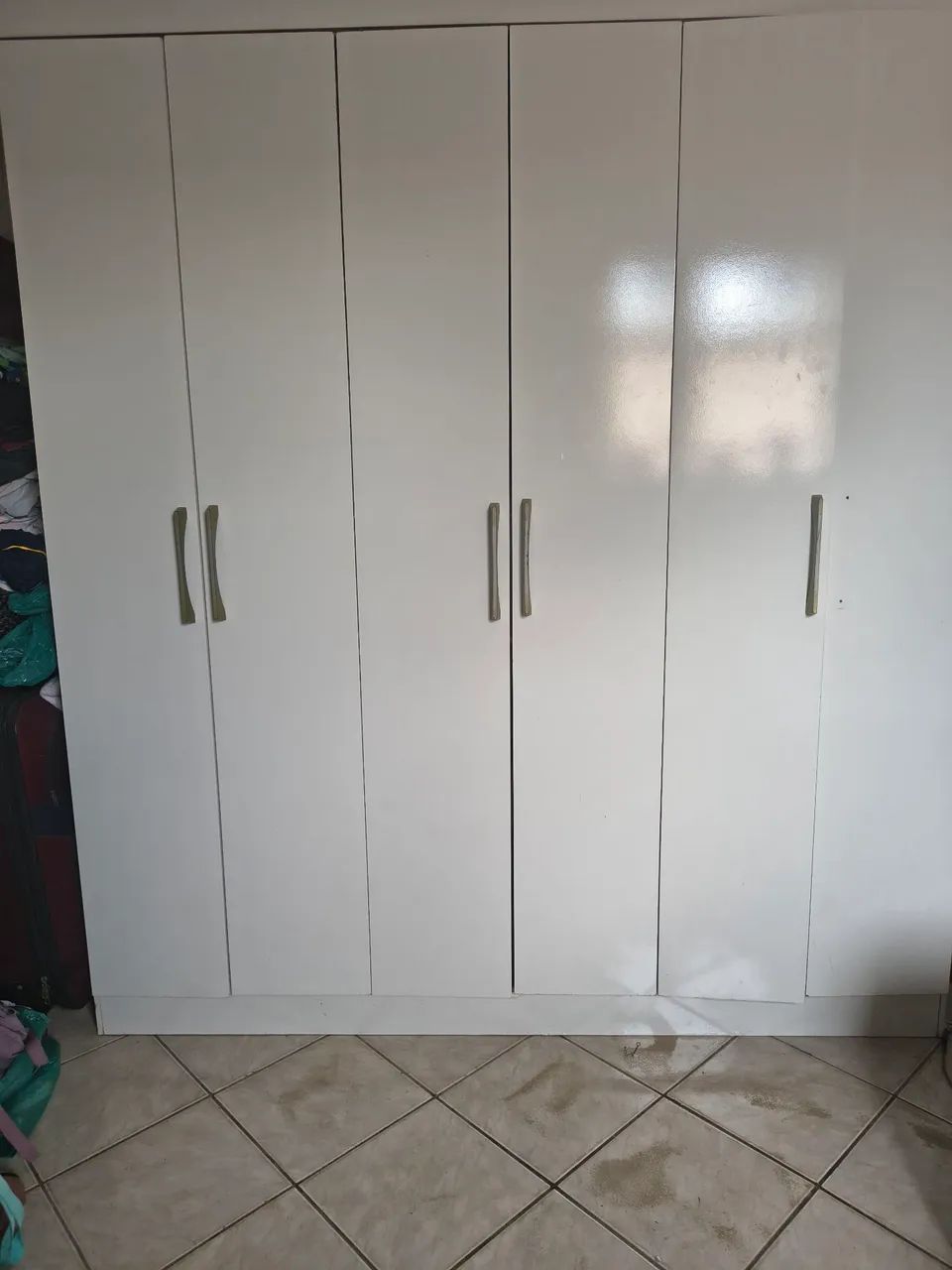 Guarda roupa 6 portas 