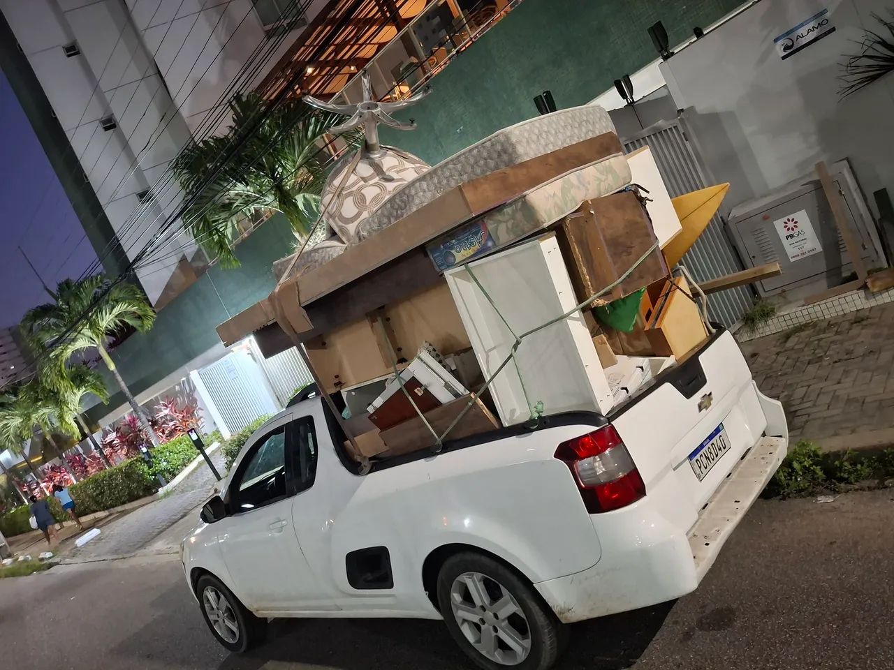 Mudanças e fretes *  - Foto 2
