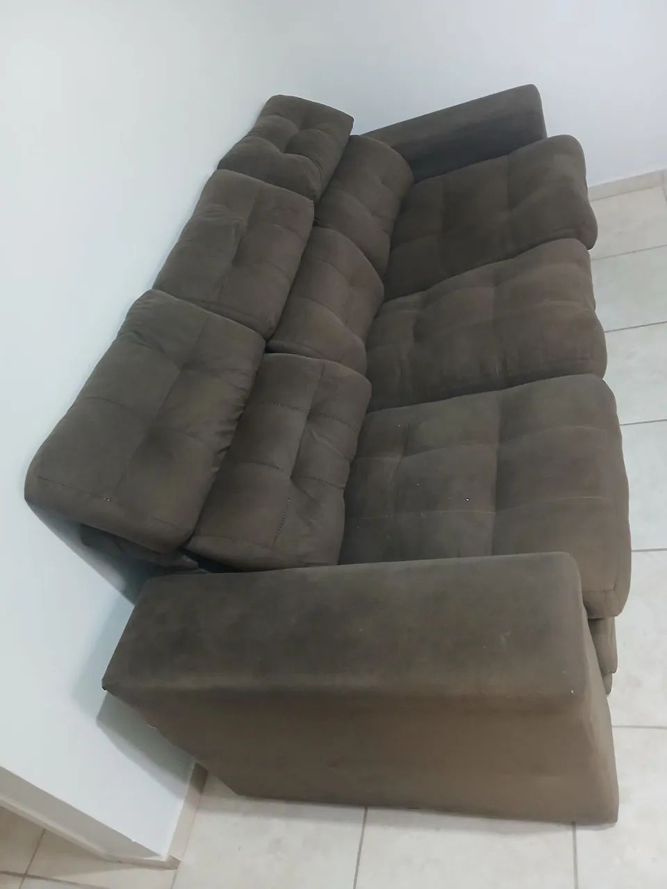 Sofá Retrátil com encosto regulável 