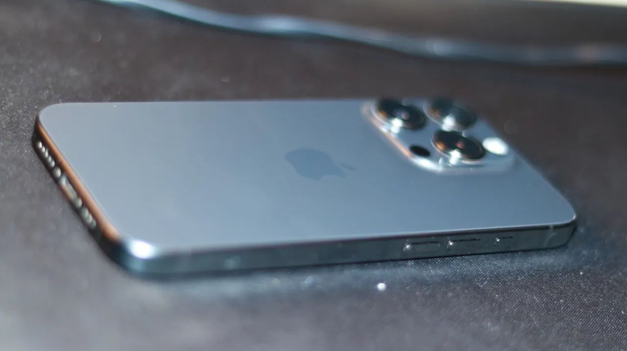 iPhone 15 pro  - Foto 2