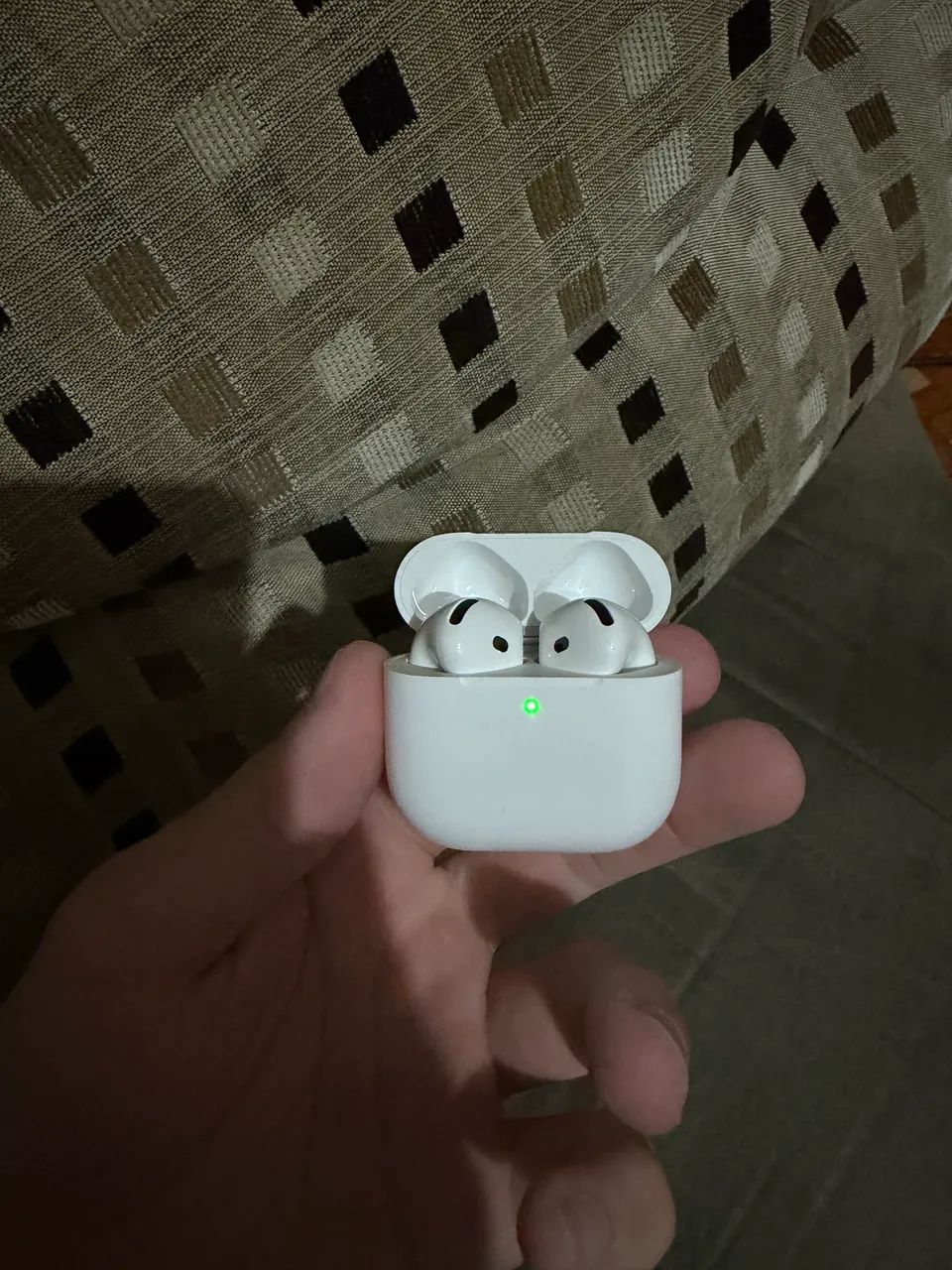 AirPods 4 ANC ( Cancelamento de ruído )
