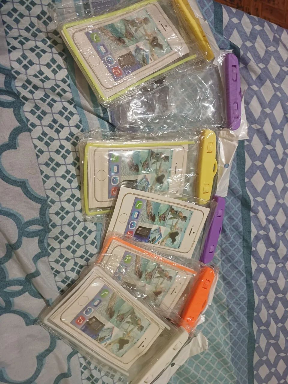 Capa celular impermeável  - Foto 3