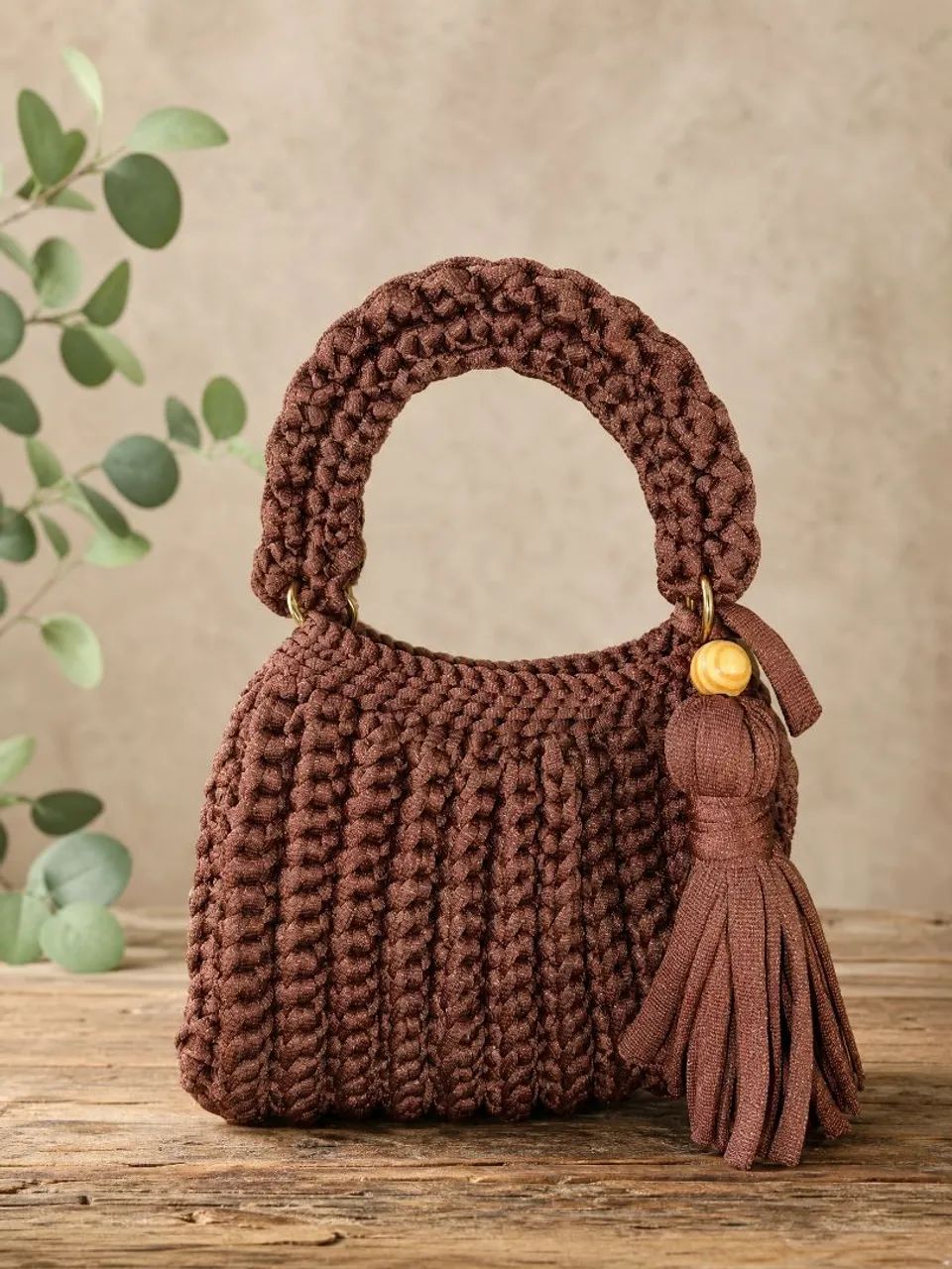 Bolsa na cor marrom ?