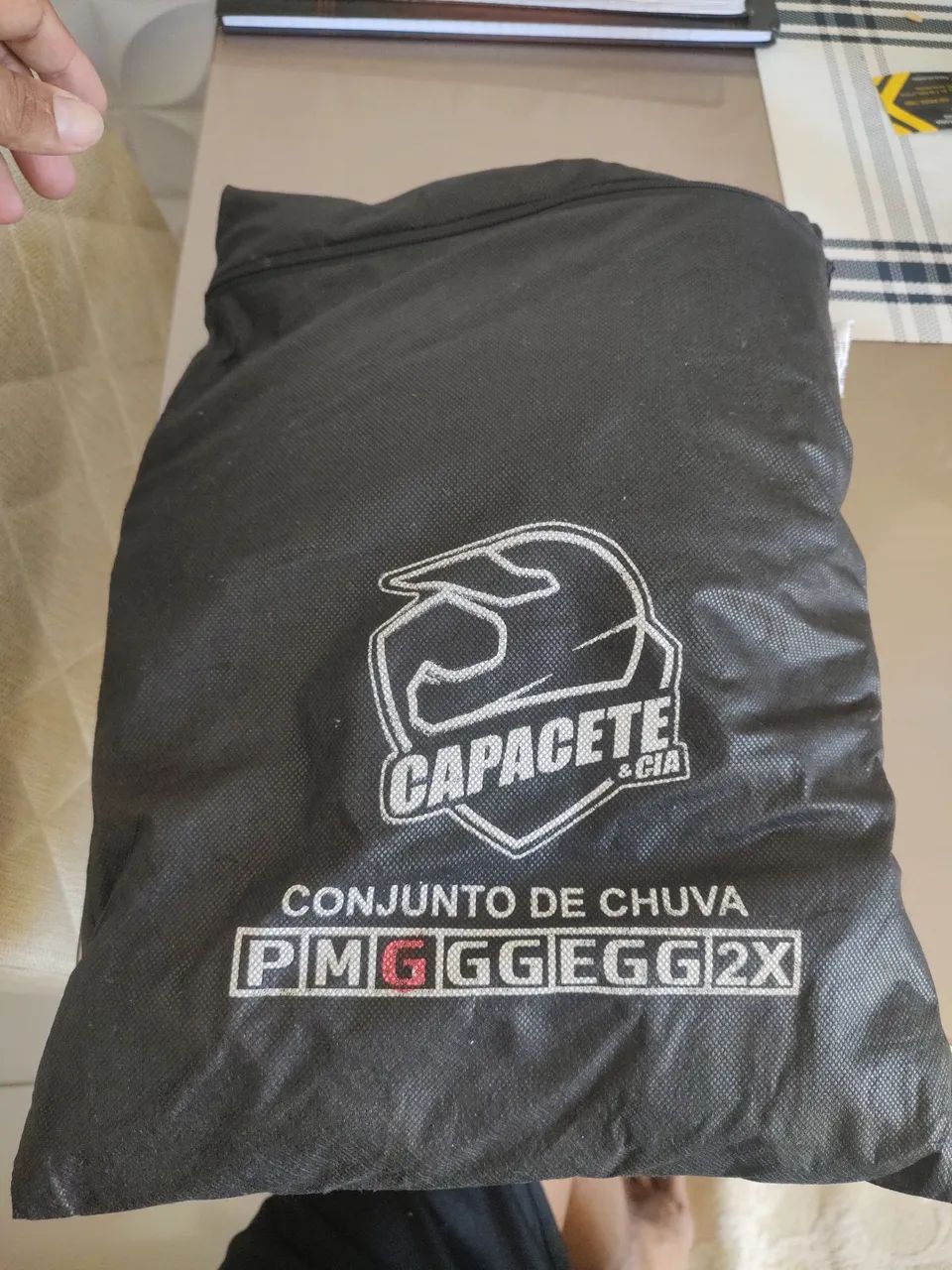 CAPA DE CHUVA NOVA. TAMANHO: G 