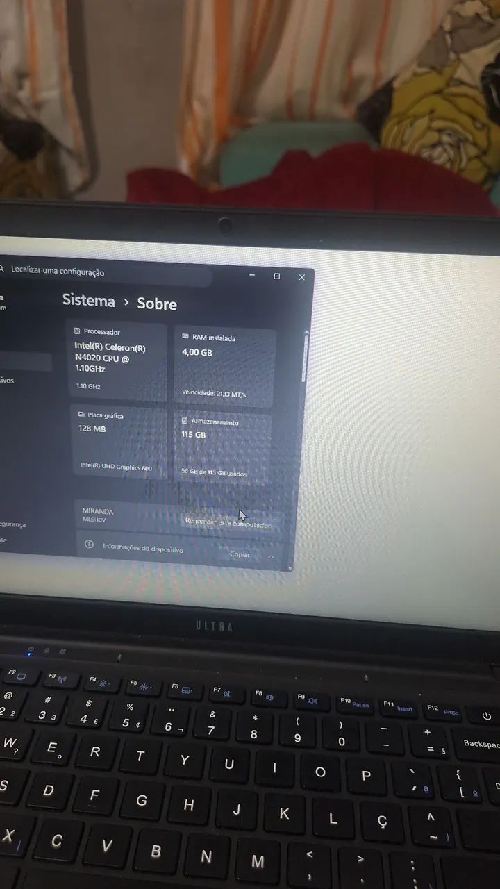 Intel Celeron N4020, 4GB de RAM e 128GB de armazenamento, este é um Notebook Ultra 