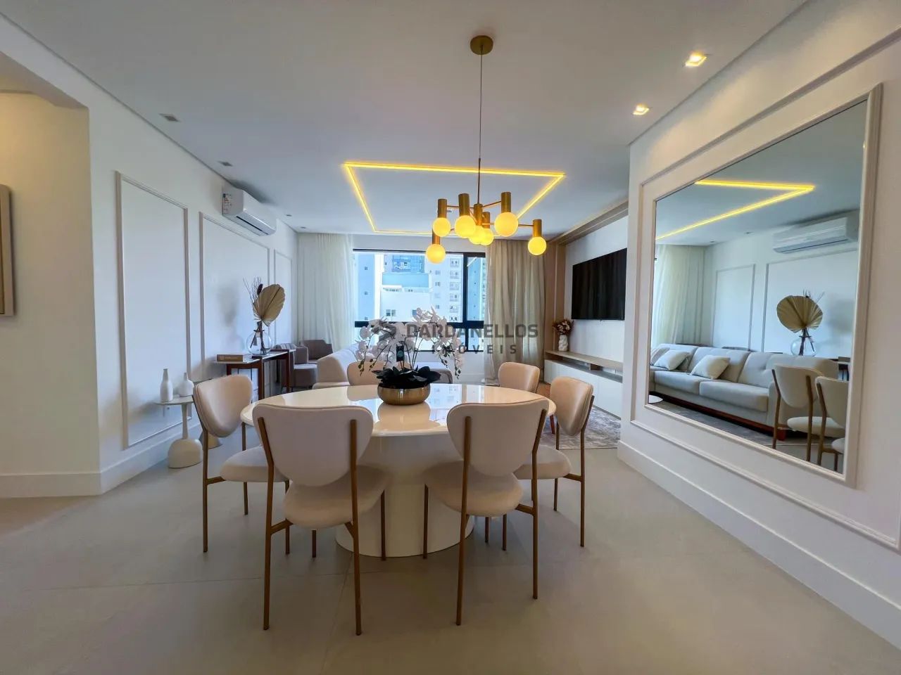 Apartamento com 4 suítes no Edifício Torre de Booz em Balneário Camboriú - Foto 2