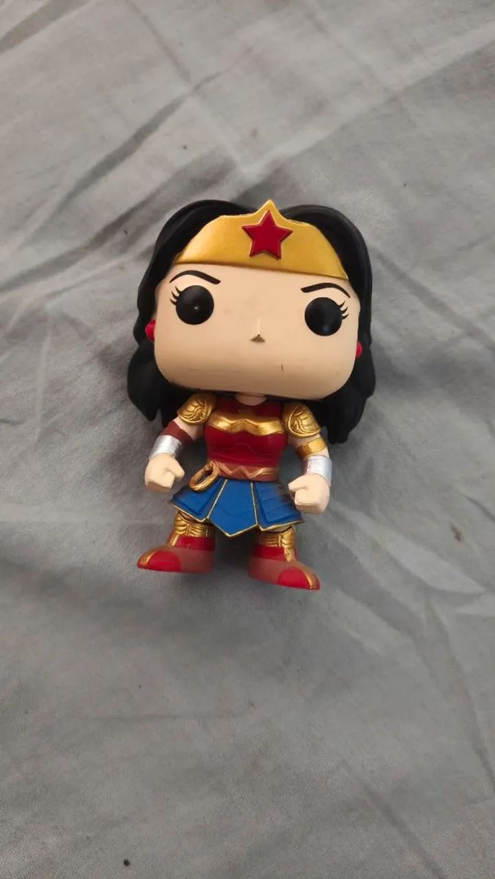 Funkos pop - Mulher Maravilha