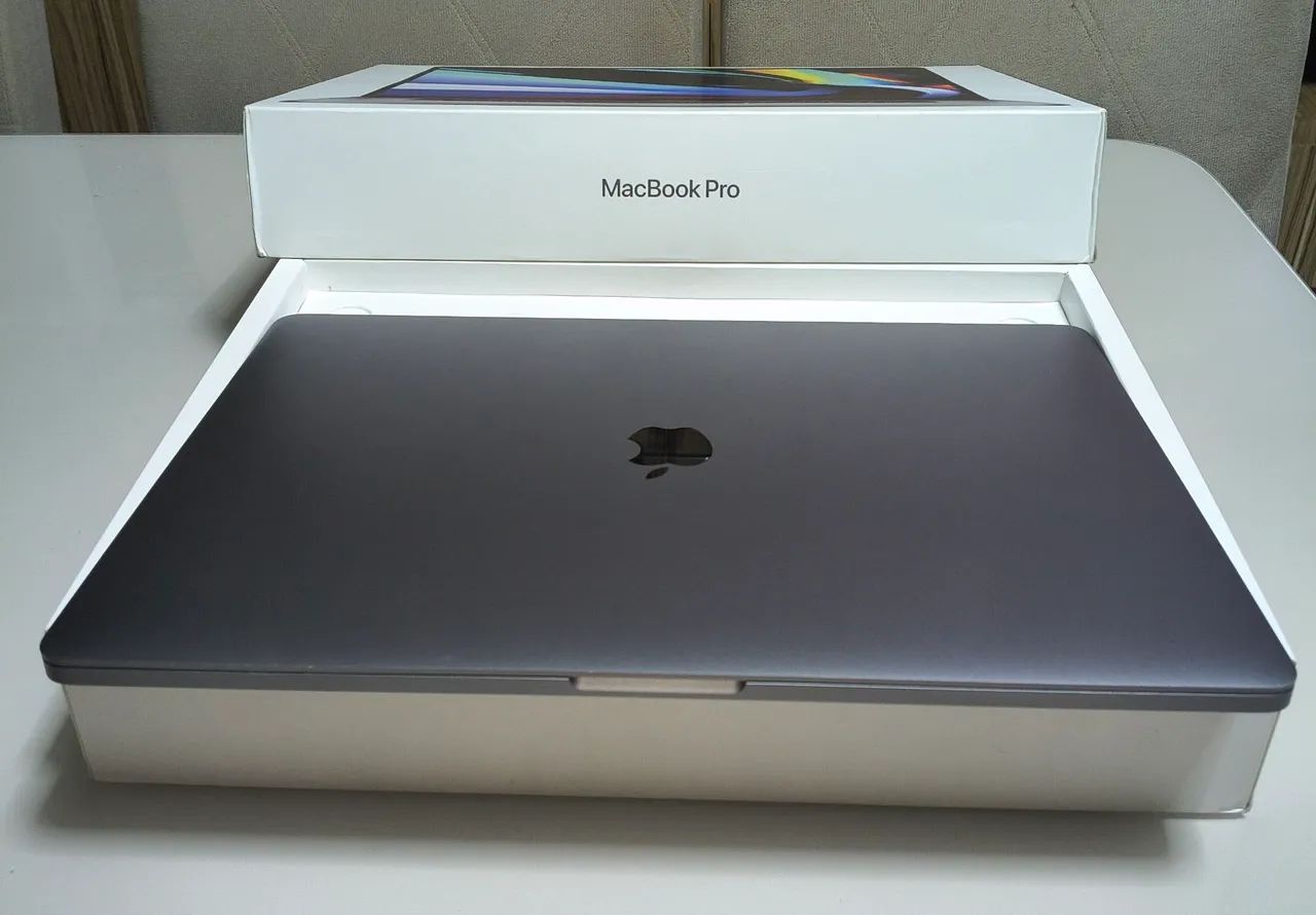 MacBook Pro i9 2019 - Foto 2