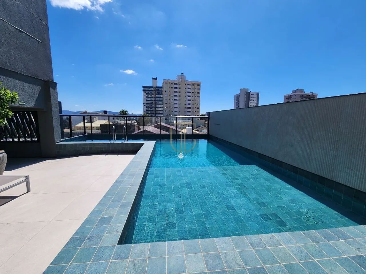 Apartamento com 2 suítes no centro em Navegantes - Foto 4