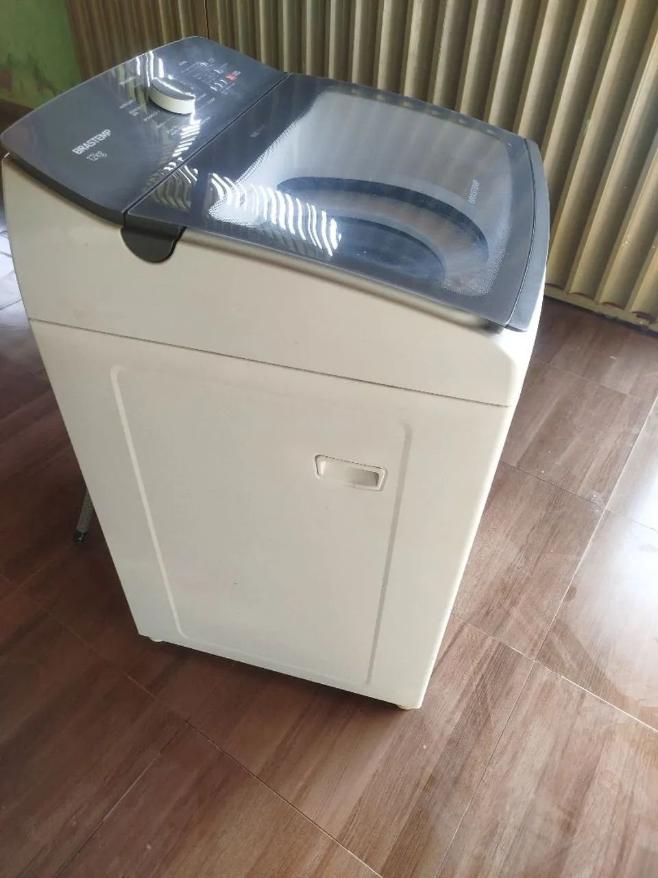Vendo uma máquina de lavar roupa Brastemp 12 kg semi nova  - Foto 5