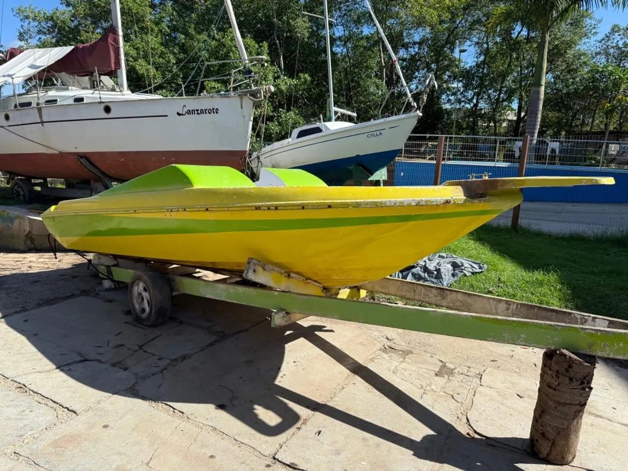 Vendo lancha 18 pes