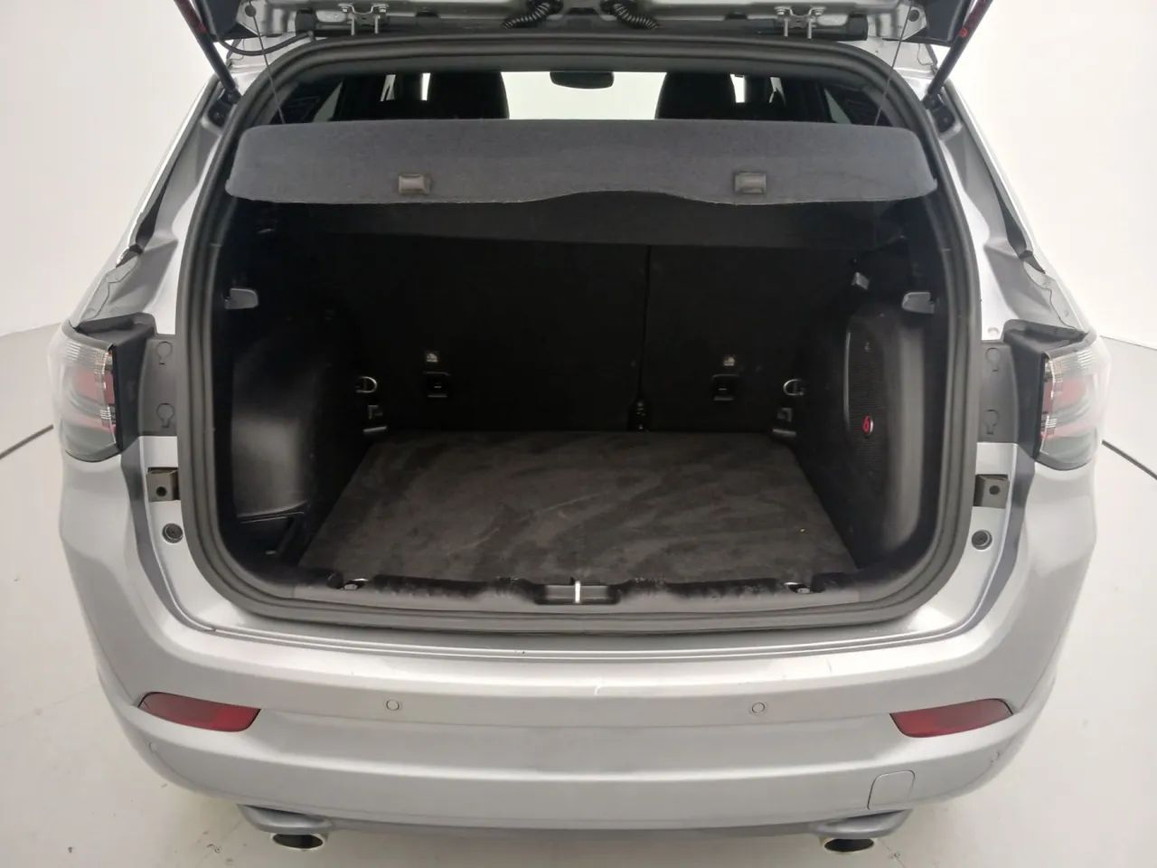 Jeep Compass Black Hurricane 2.0 4x4 TB Aut., foto 9 de 18