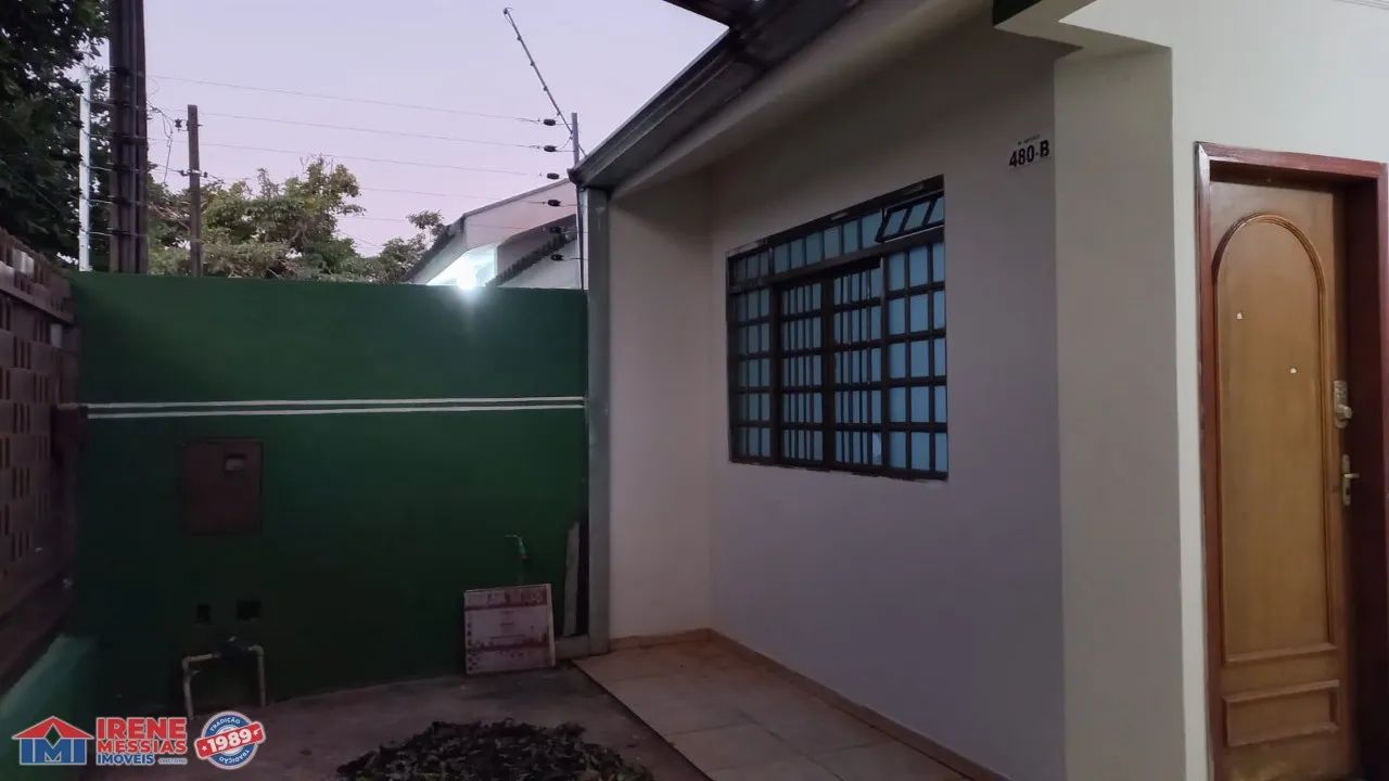 Casa a venda no bairro Jardim Madrid - Maringá/PR - Foto 2