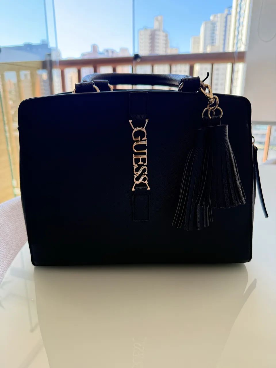 Bolsa Guess - impecável 