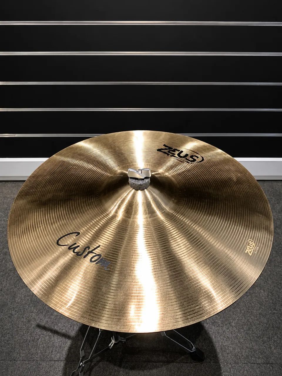 Prato de ataque Zeus Custom 18? - Instrumentos musicais - Tabajara