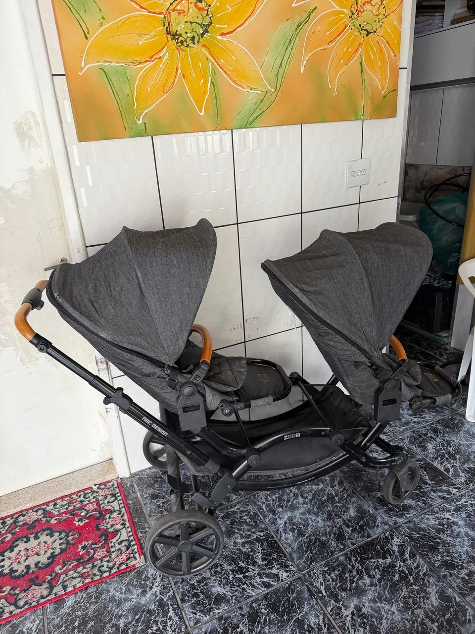 Carrinho de bebê para gêmeos  - Foto 3
