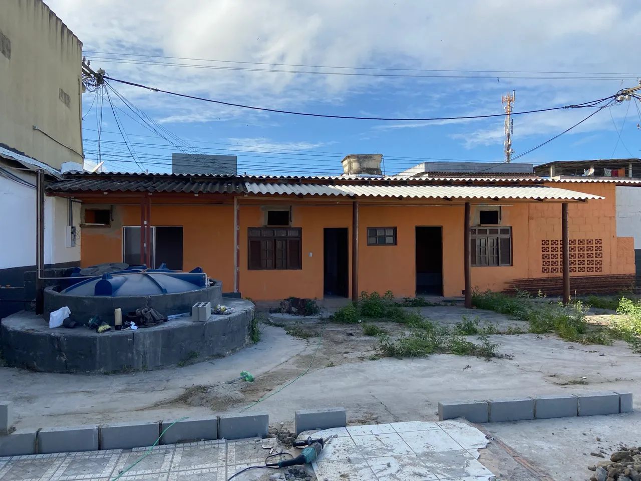 Alugo área de 2160m2 com galpão  - Foto 2