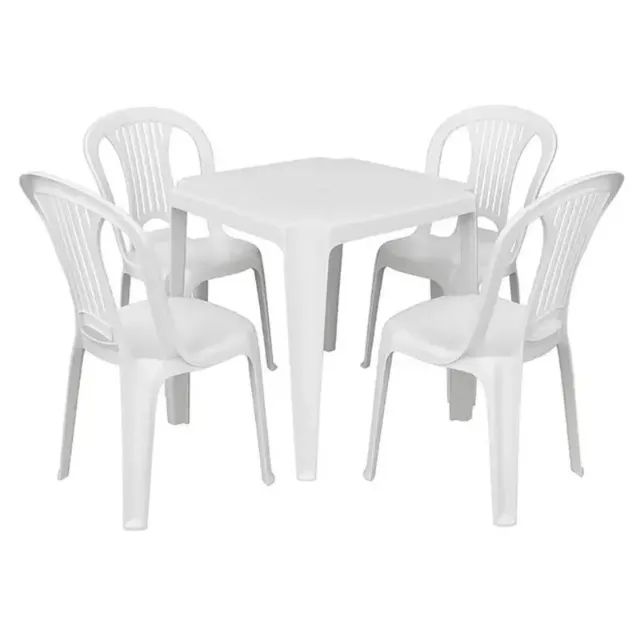 Vendo mesa com 4 cadeiras de plástico branca