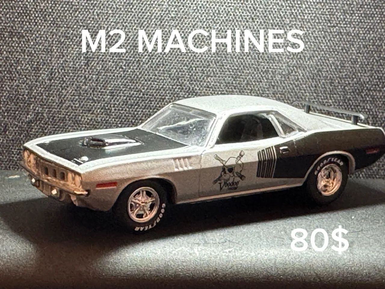 Carrinhos miniatura 1:64