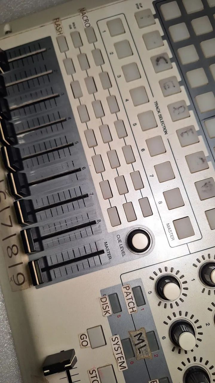 Titan One Avolites + Osimidi + APC40 - Foto 6