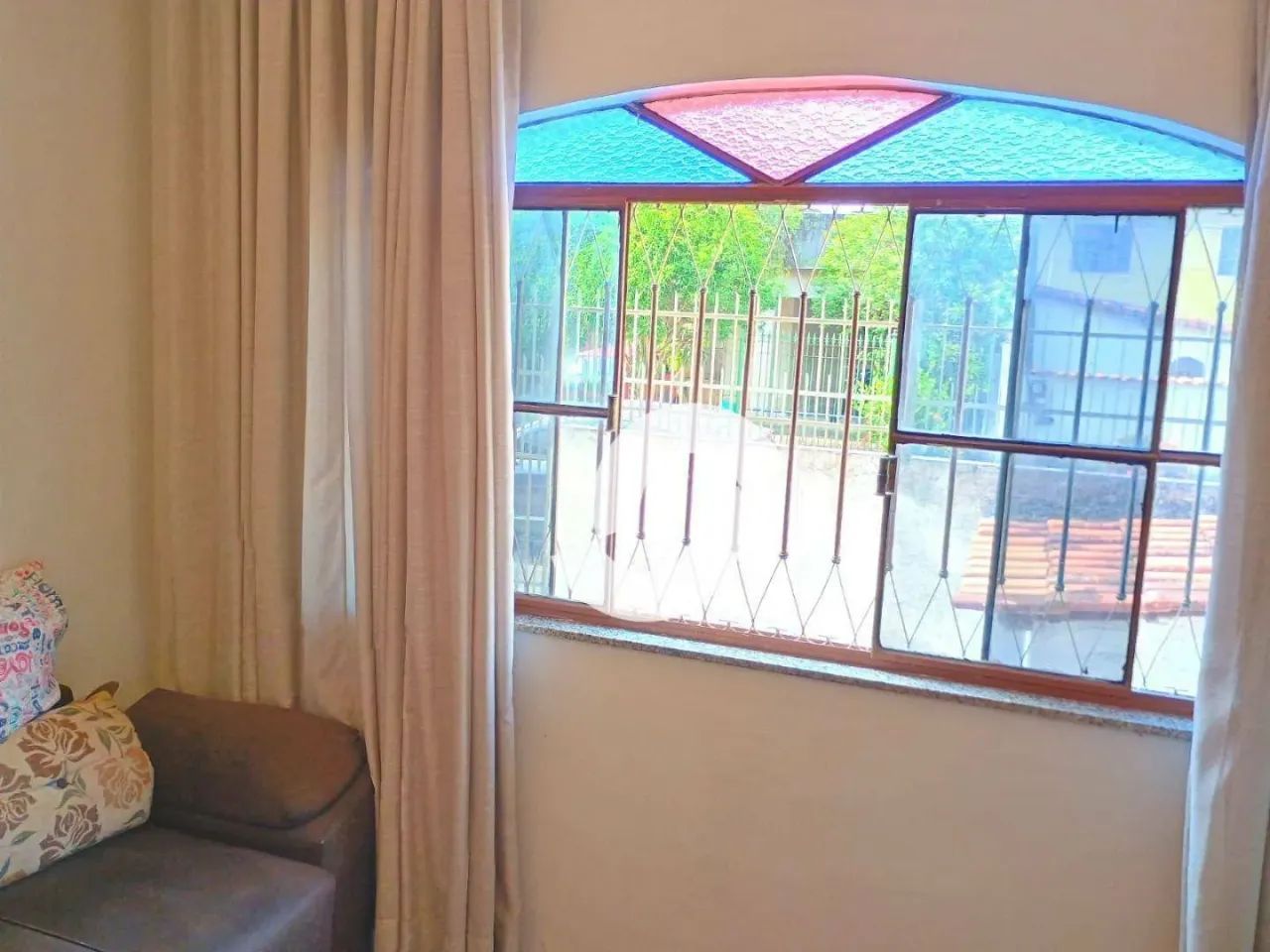 Ótima casa com lazer duas quadras do centro. - Foto 5