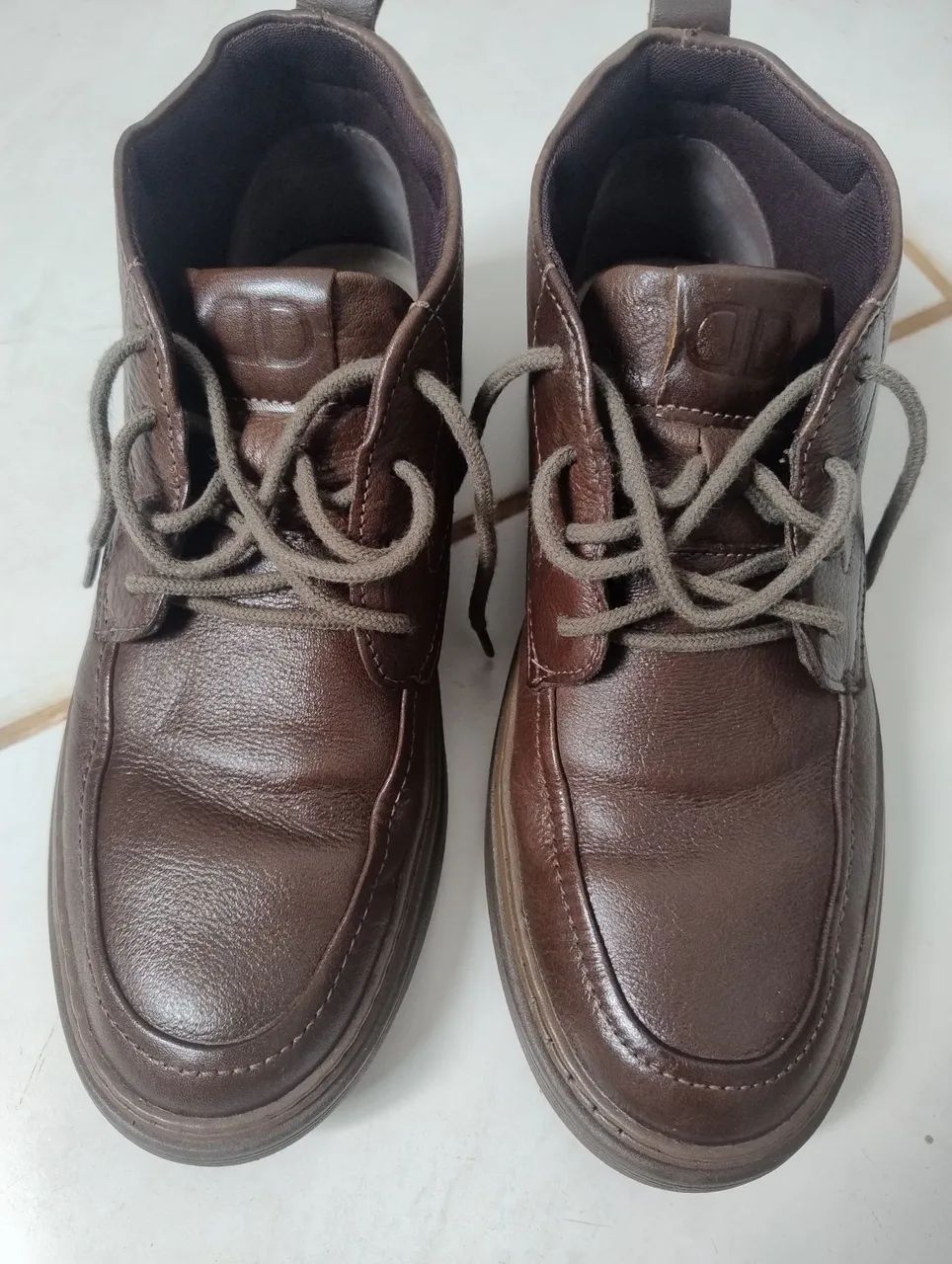 Bota masculina democrata 