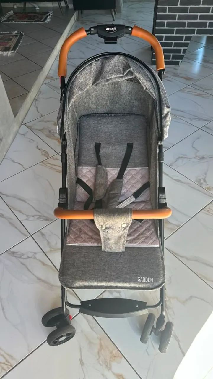 Vendo carrinho de bebê 