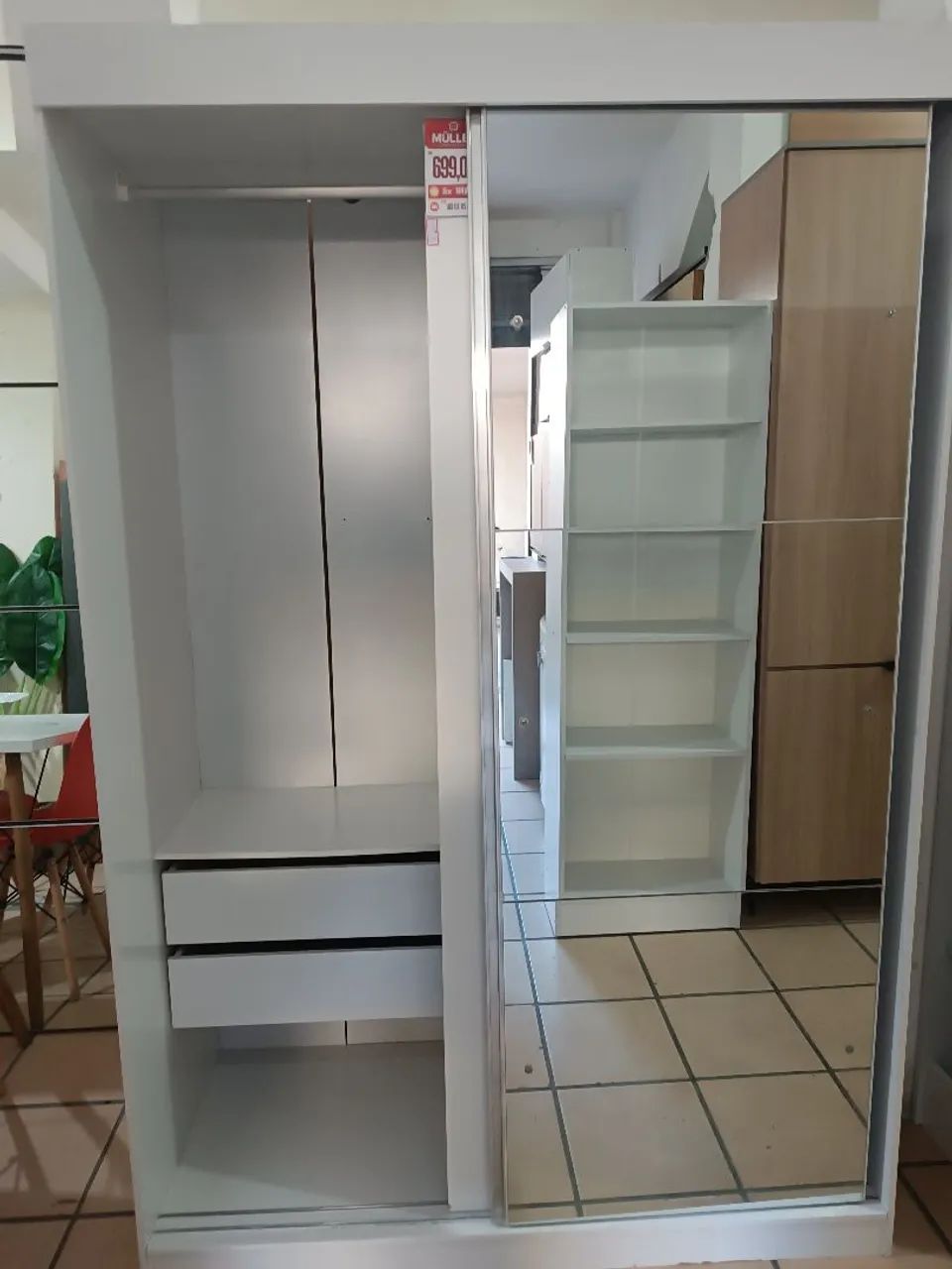 Roupeiro de Solteiro com Portas de Corre e Espelho  - Foto 2