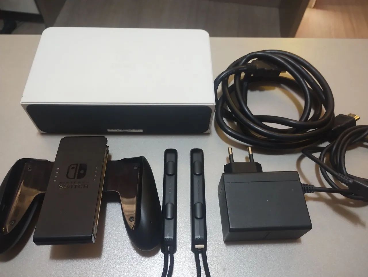 NINTENDO switch oled com caixa e película  - Foto 5