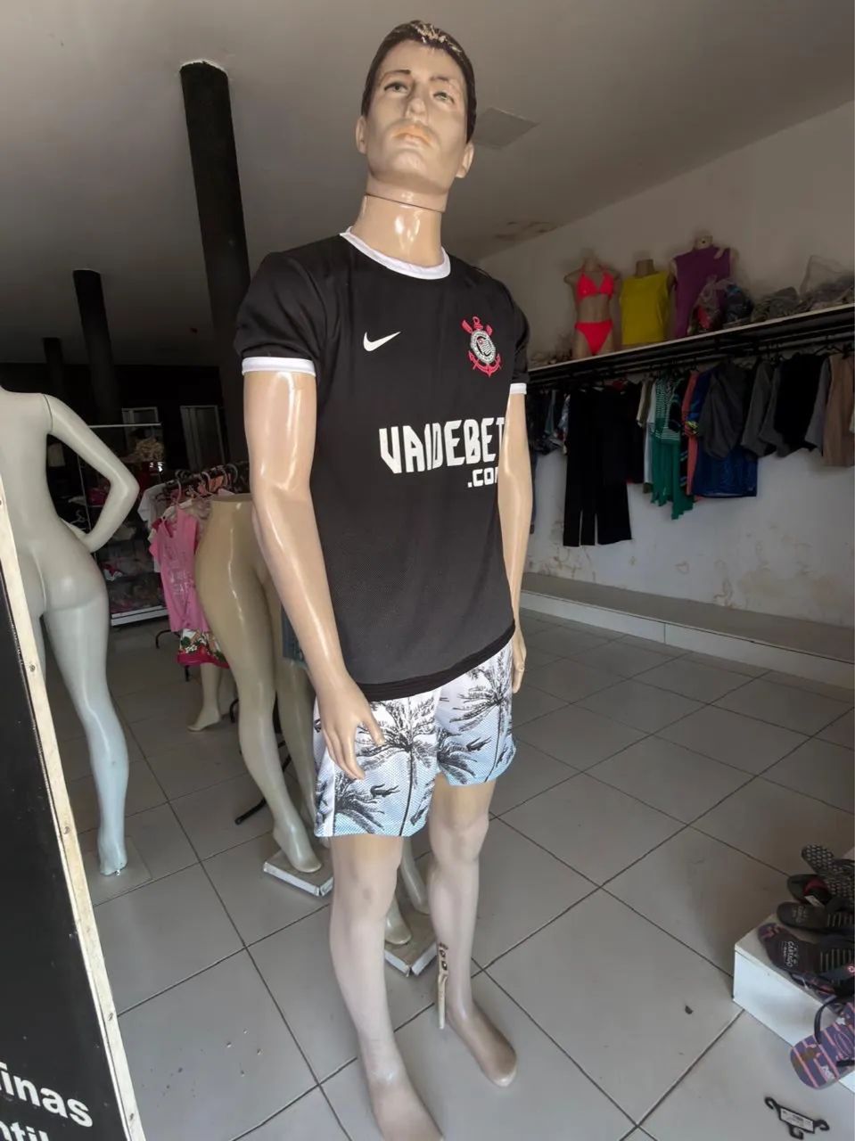 ESTRUTURA PARA LOJA DE ROUPAS + MANEQUINS - Foto 4