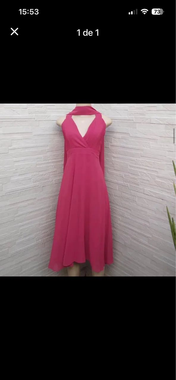 Vestido com echarpe