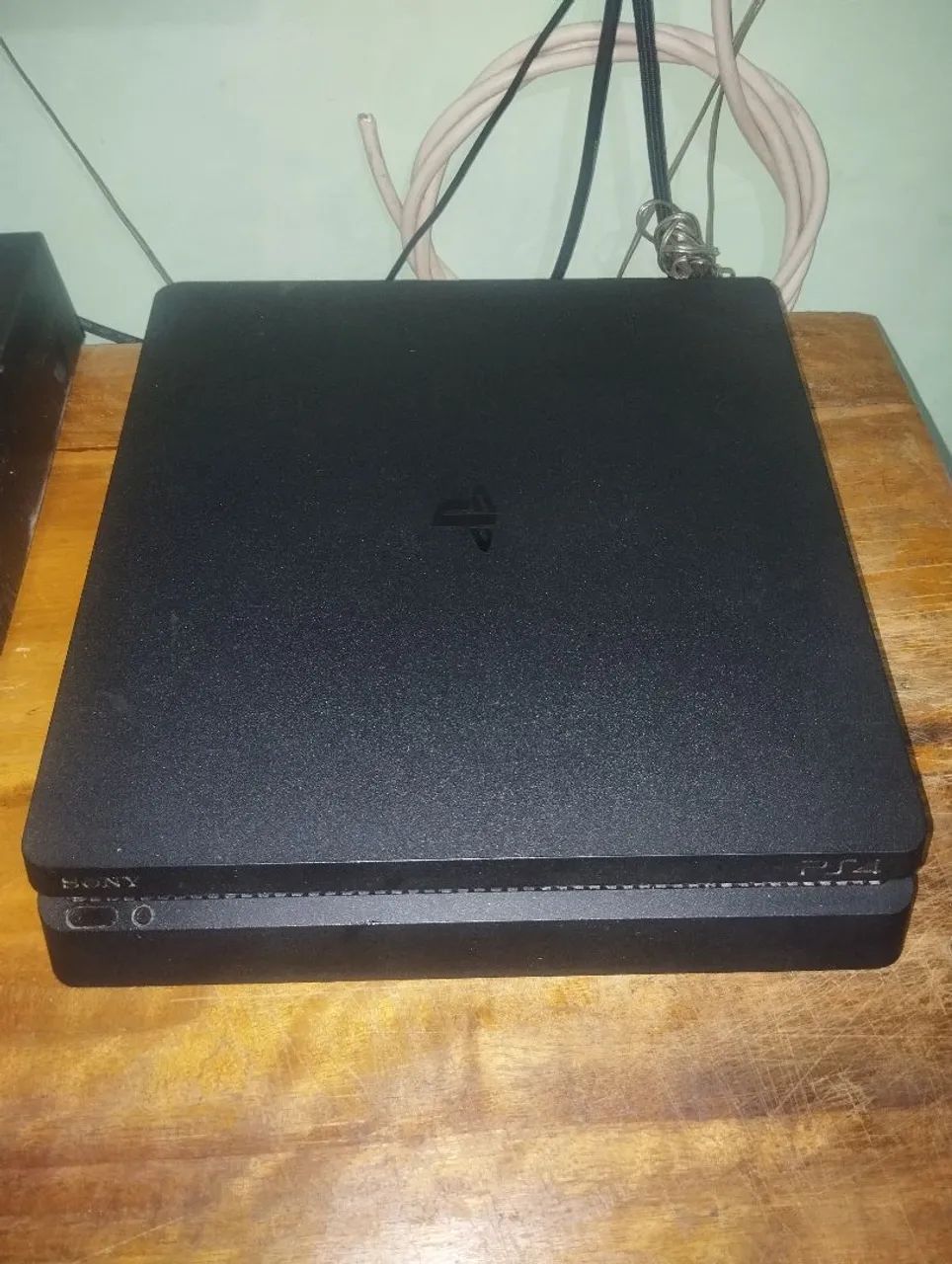 Ps4 slim 