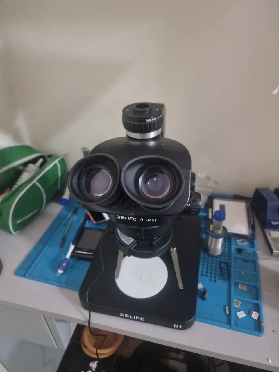 MICROSCOPIO DE MESA