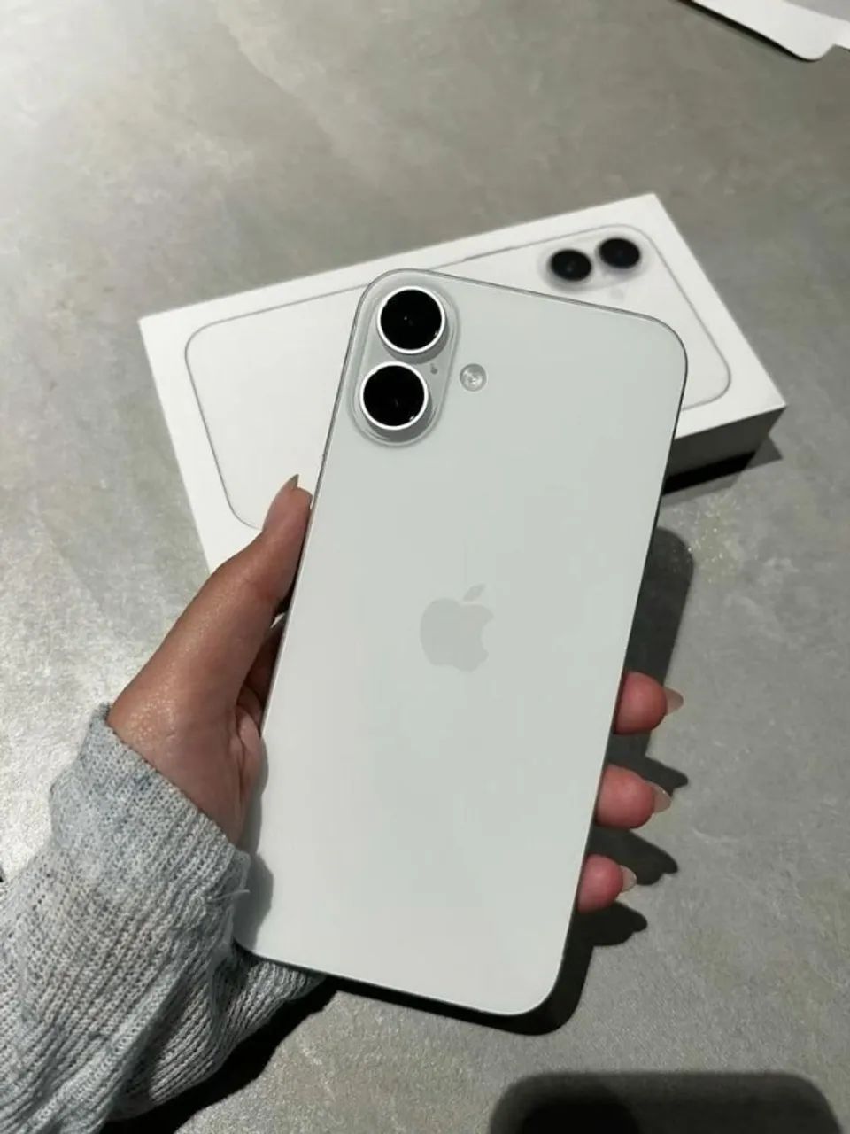 IPHONE 16 256 GB SEMI NOVO BRANCO COM GARANTIA  - Foto 2