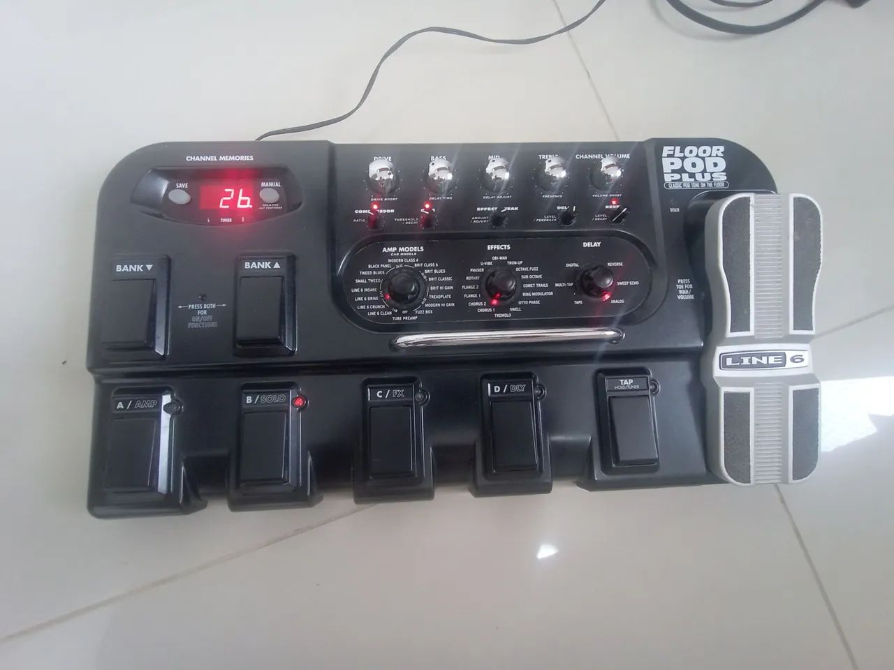 Pedaleira LINE 6 - Flor Pod Plus - Foto 3