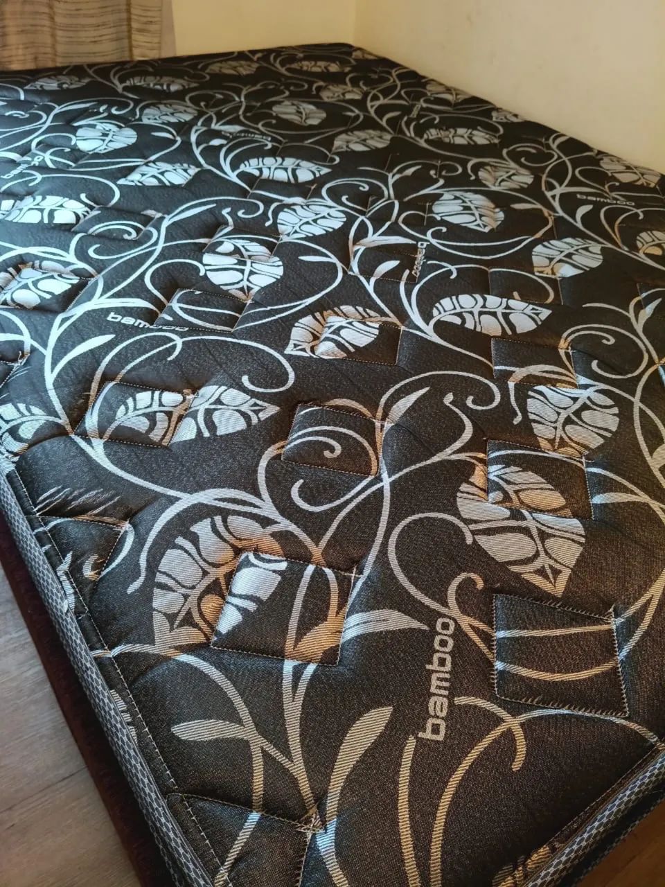Cama e colchão de casal - Foto 2