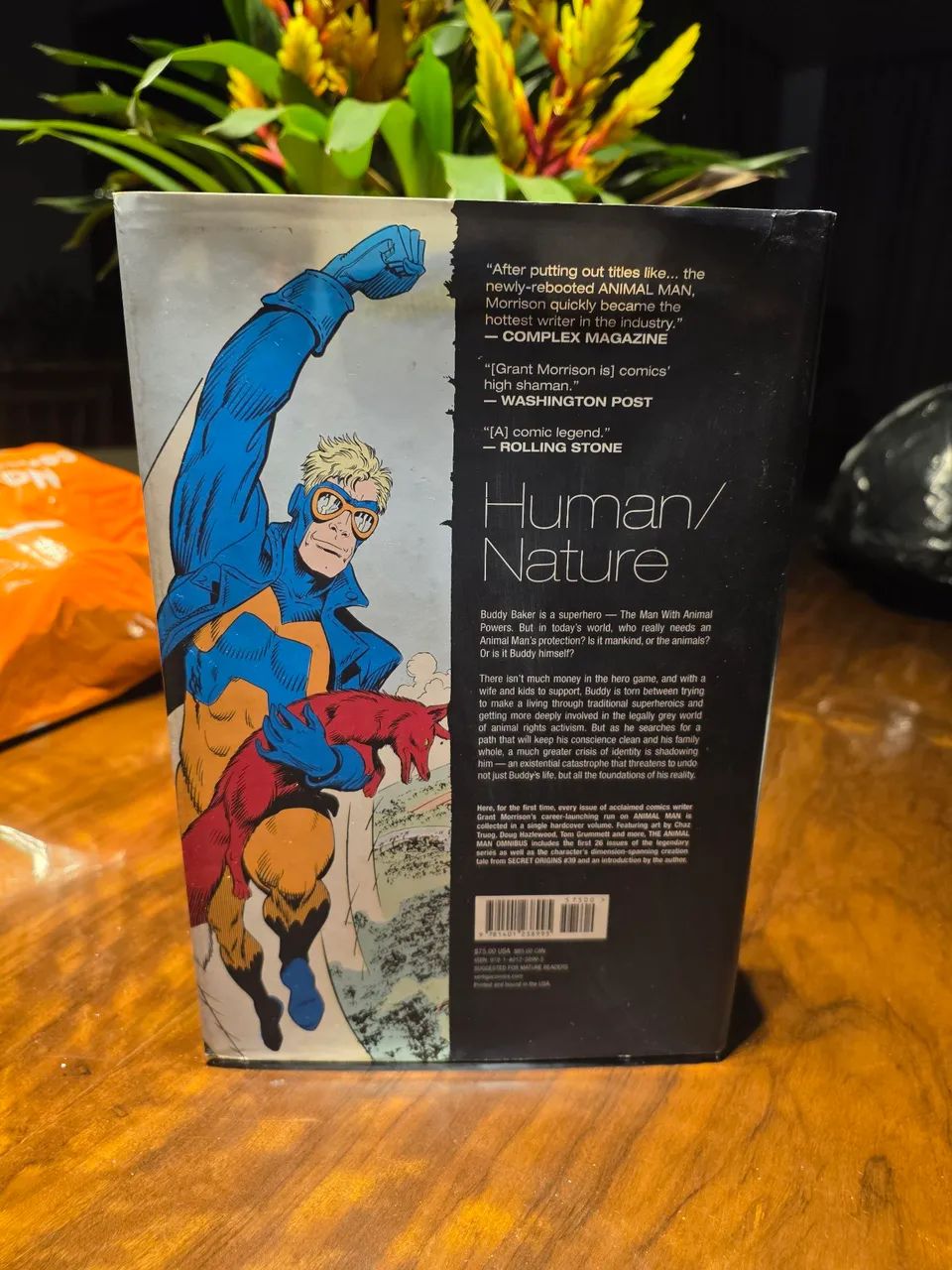 Animal Man Omnibus - Inglês - Foto 4
