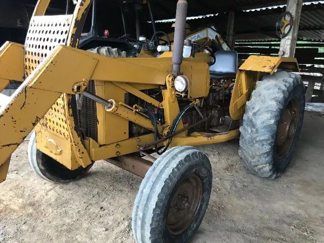 Trator agrícola Valmet 