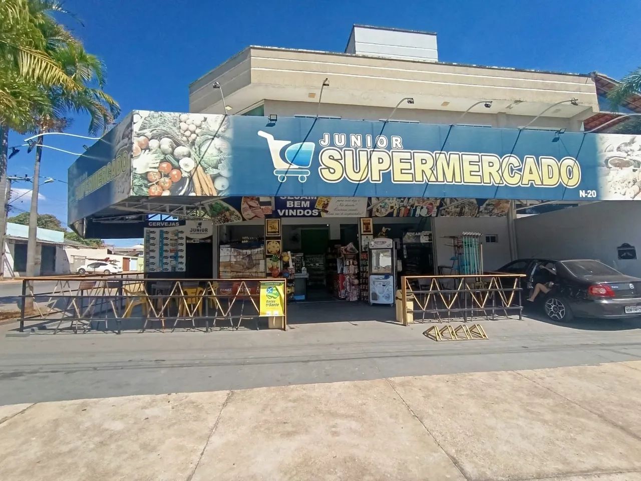 Supermercado e uma loja markup St Grajaú 