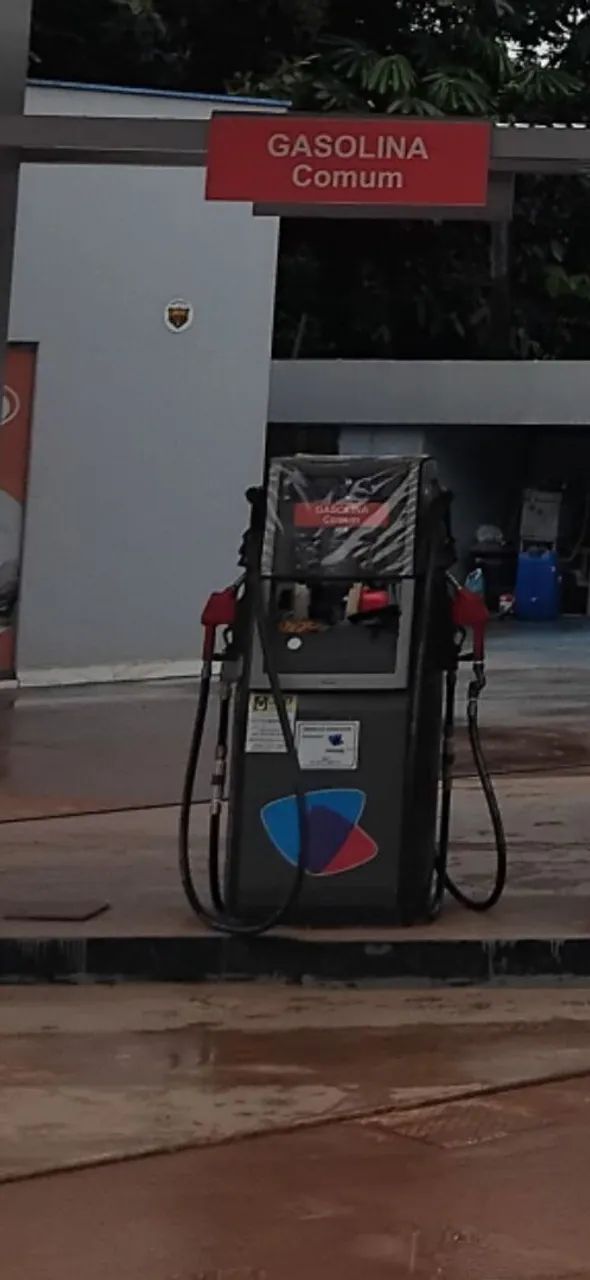 Vendo um bomba de combustível 