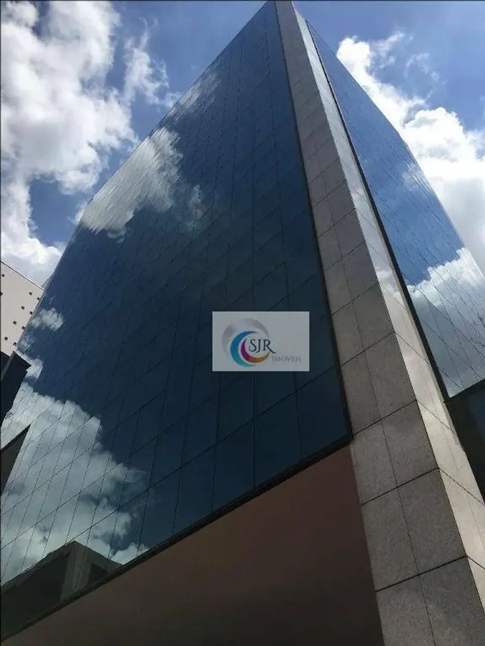 Conjunto comercial com 293,00m² com 7 vagas de garagem - Foto 5