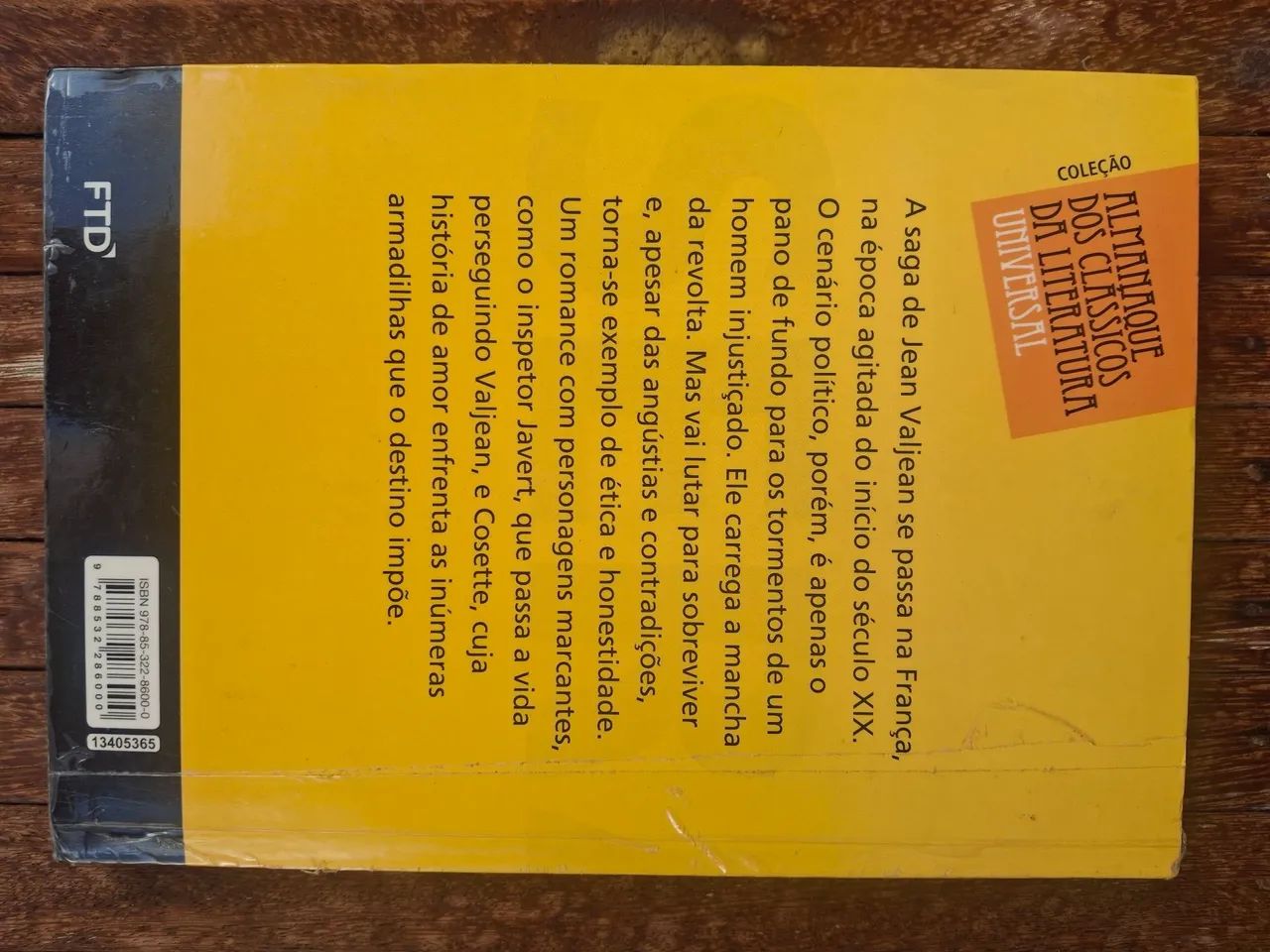 Livro Os Miseráveis  - Foto 2