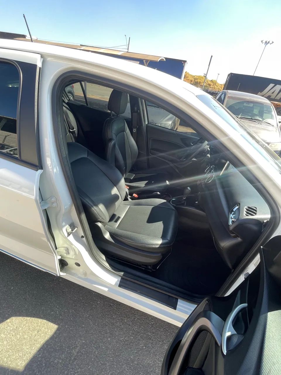 Fiat Cronos Precision 1.3 16V Flex Aut. 2023 - Foto 4