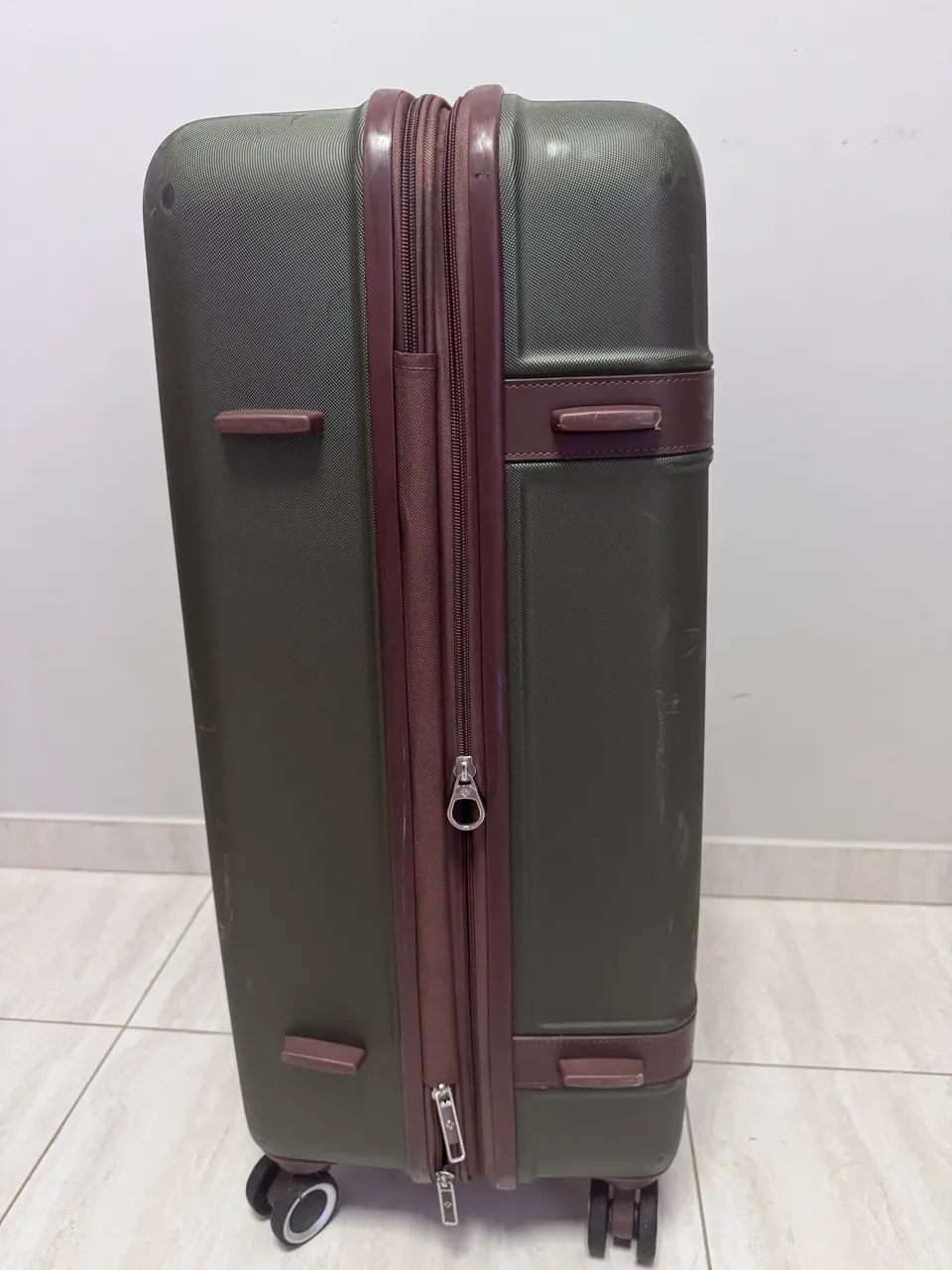 Mala grande Samsonite rígida expansível com 4 rodas - Foto 3