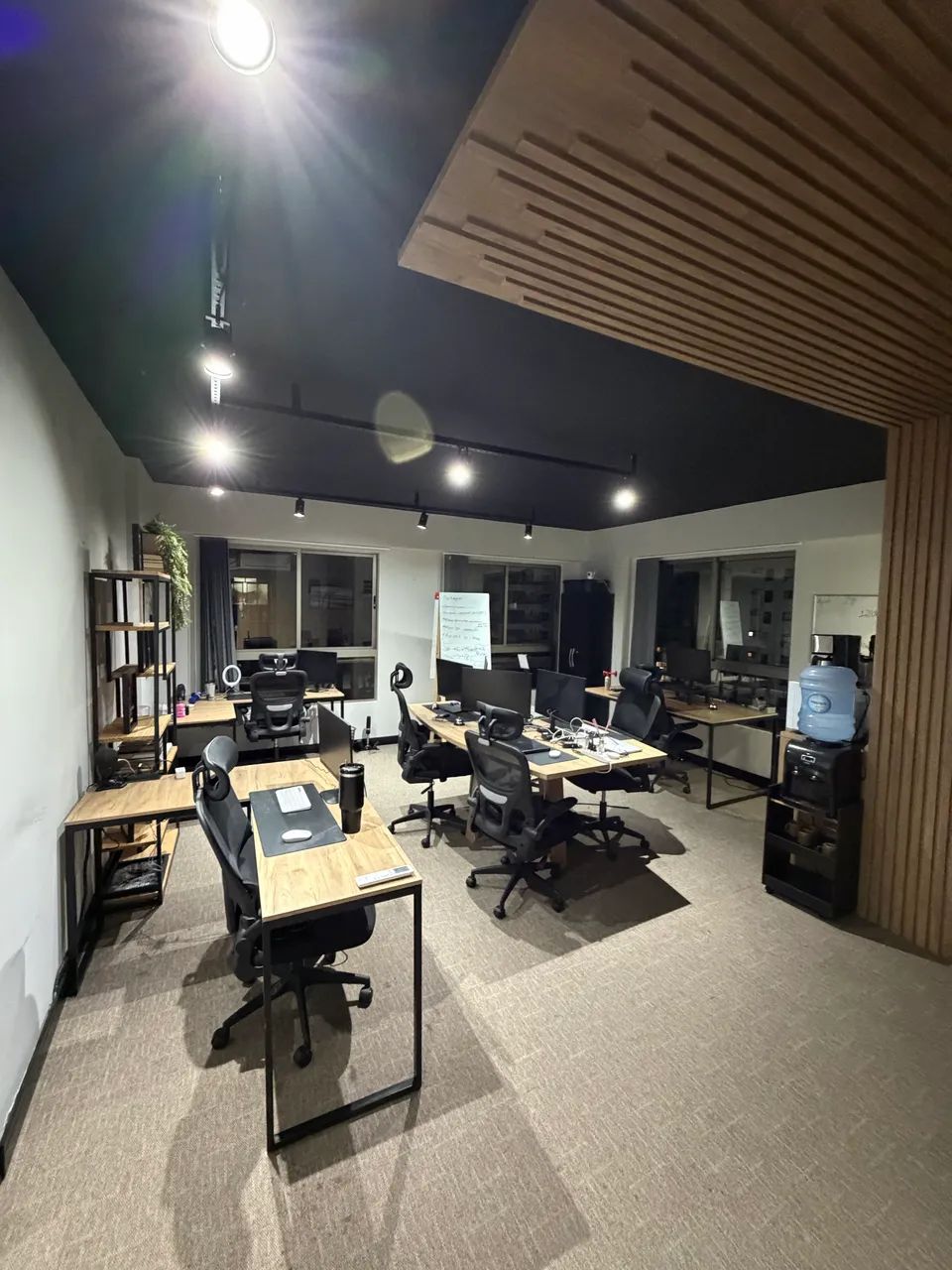 Sala comercial com estrutura pronta